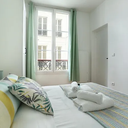 Sublime Et Neuf Grands Boulevards